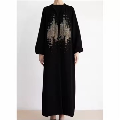 Ropa bordada europea